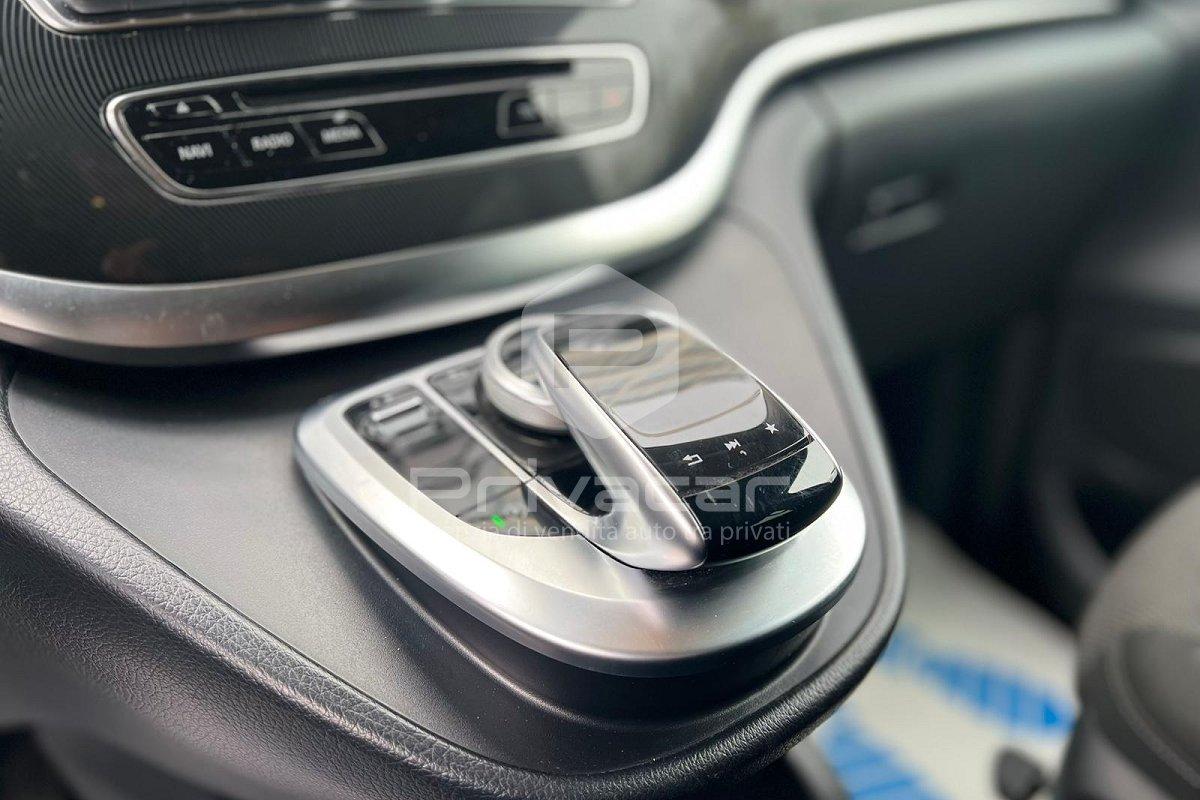 MERCEDES V 200 d Rise Compact