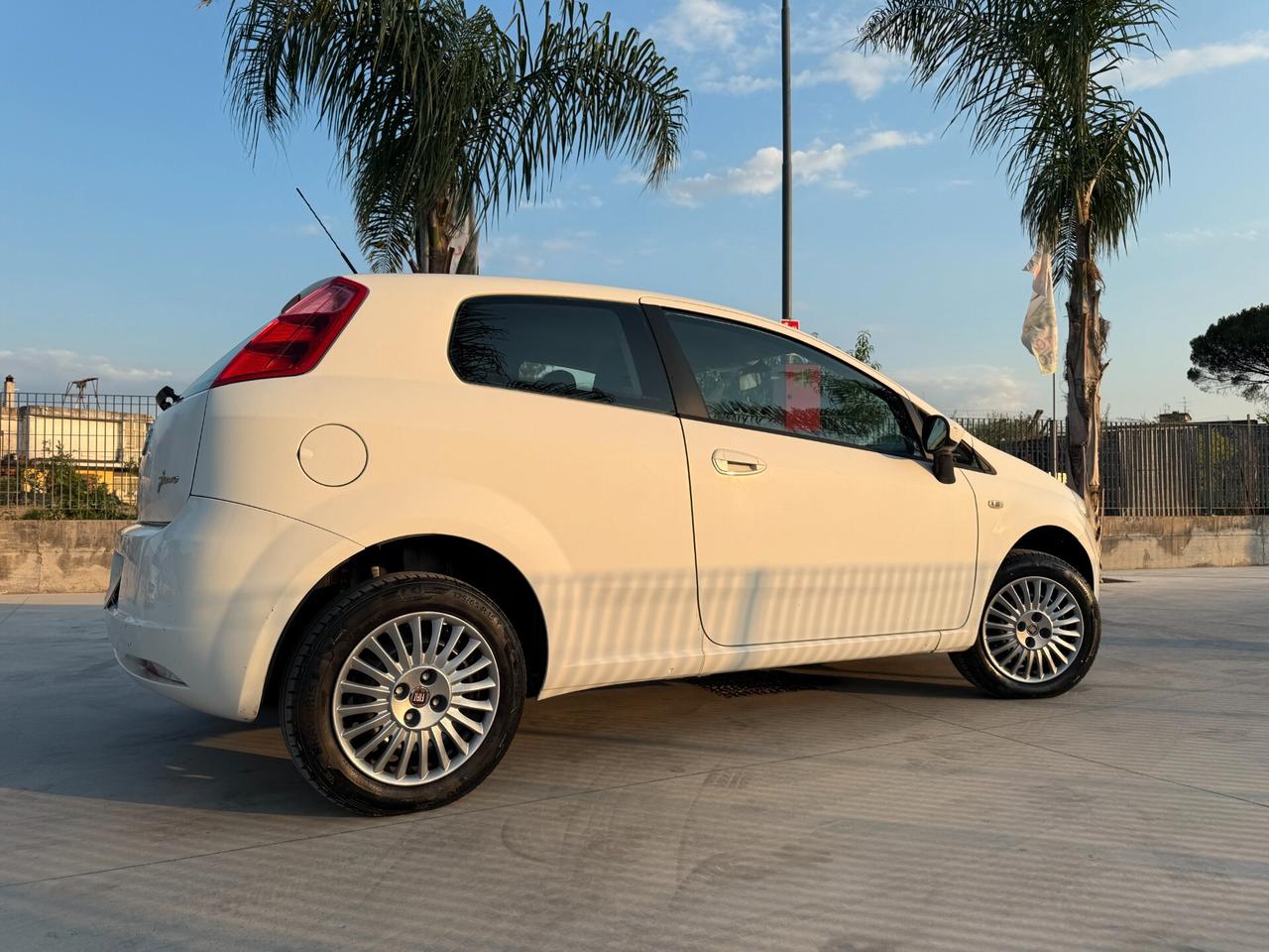 FIAT G.PUNTO 3P ANNO 2009 1.4 NATURAL/POWER 77 CV