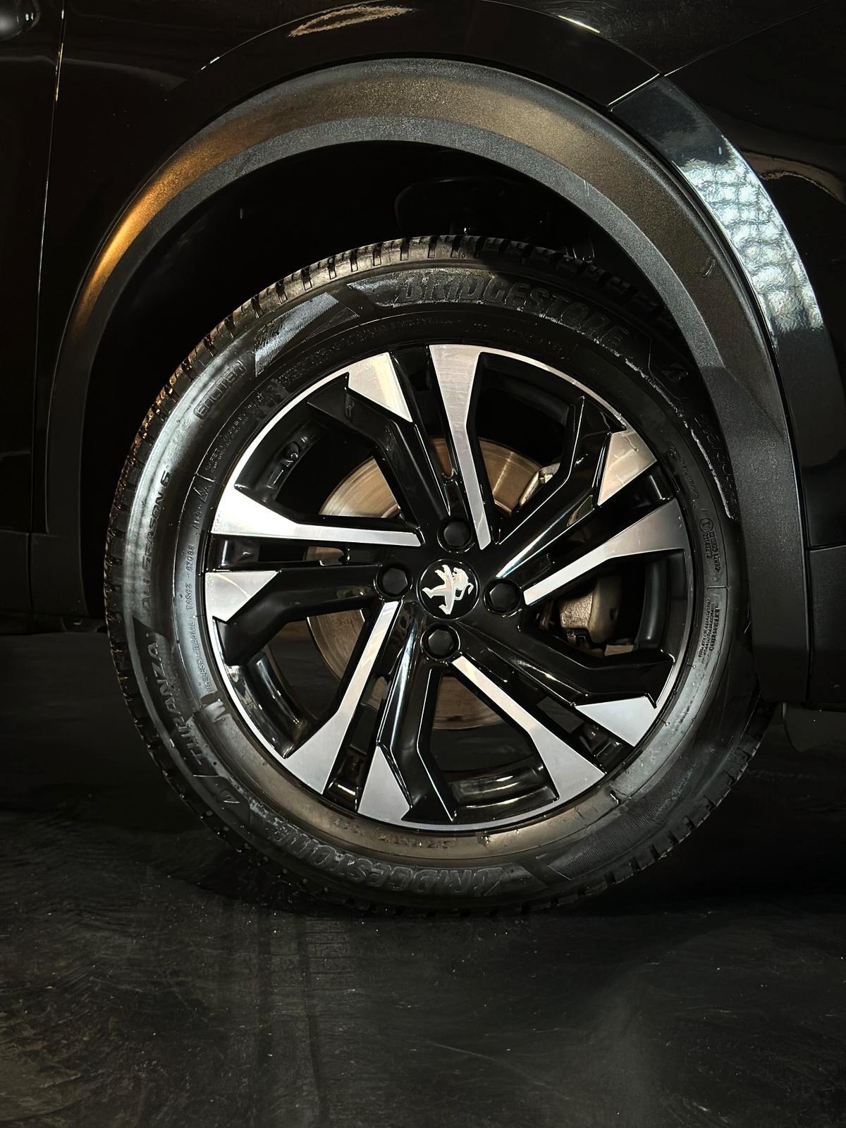 Peugeot 2008 BlueHDi 130 S&S EAT8 Allure