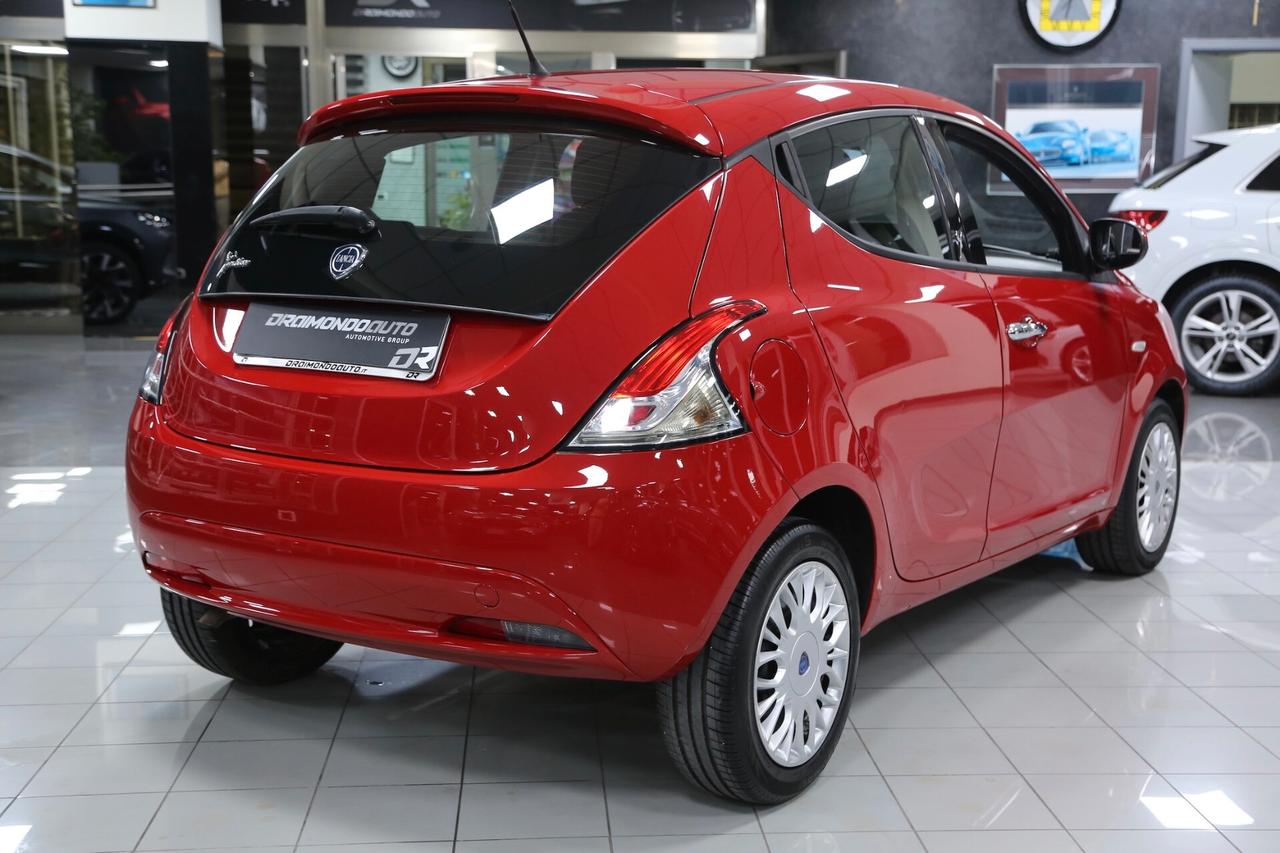 Lancia Ypsilon 1.2 69 cv Silver