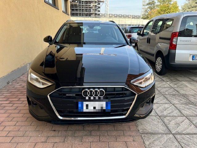 AUDI A4 Avant 40 TDI quattro S tronic Business