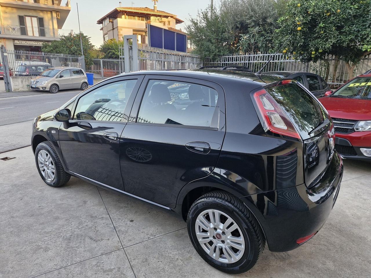 Fiat Punto 1.4 8V Natural Power Lounge 130000KM