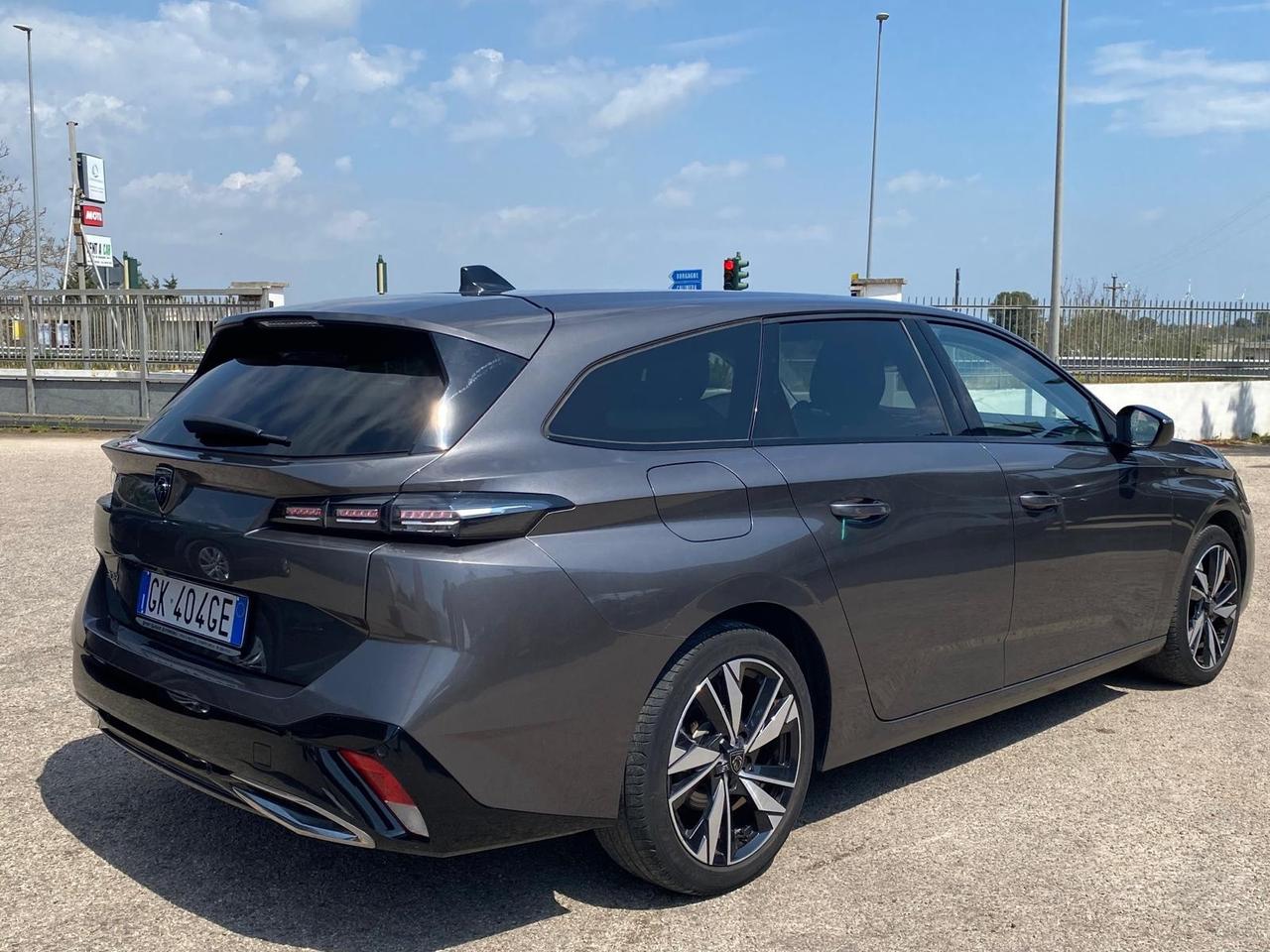 Peugeot 308 BlueHDi 130 S&S SW Allure