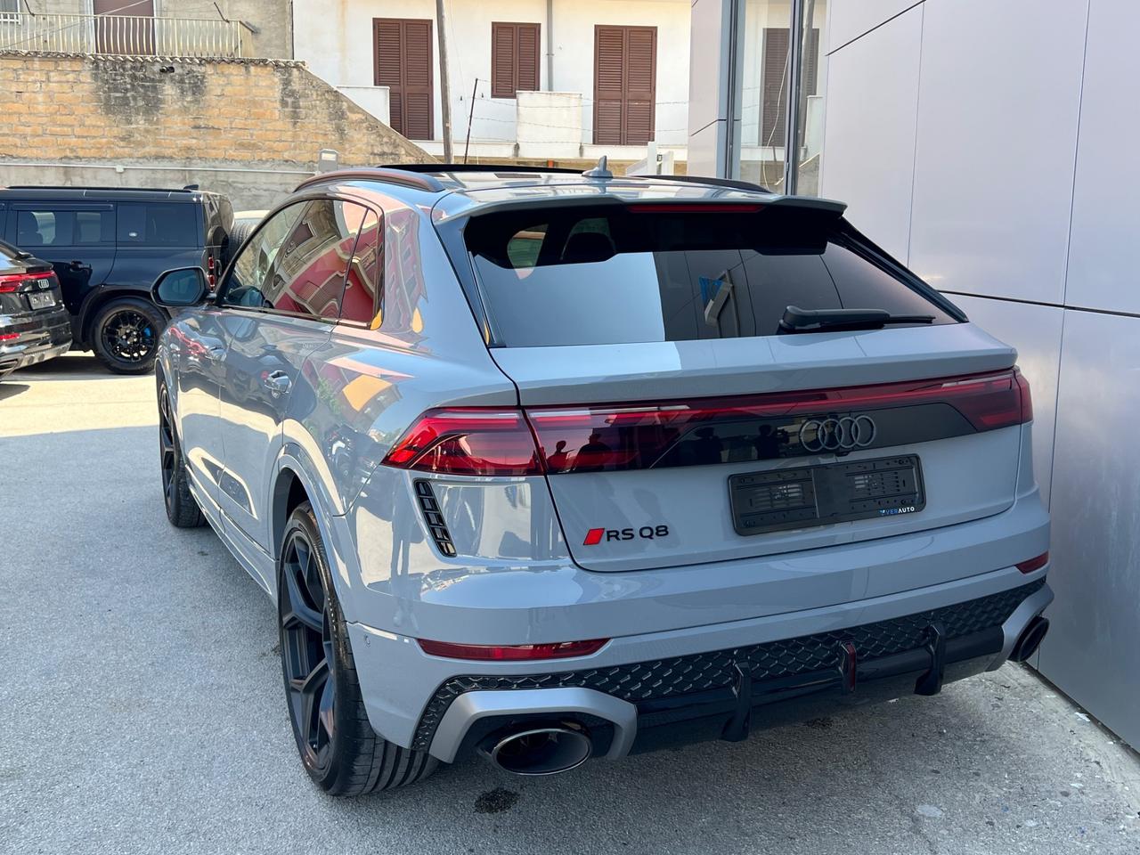 Audi RS Q8 performance possibilità noleggio no scoring