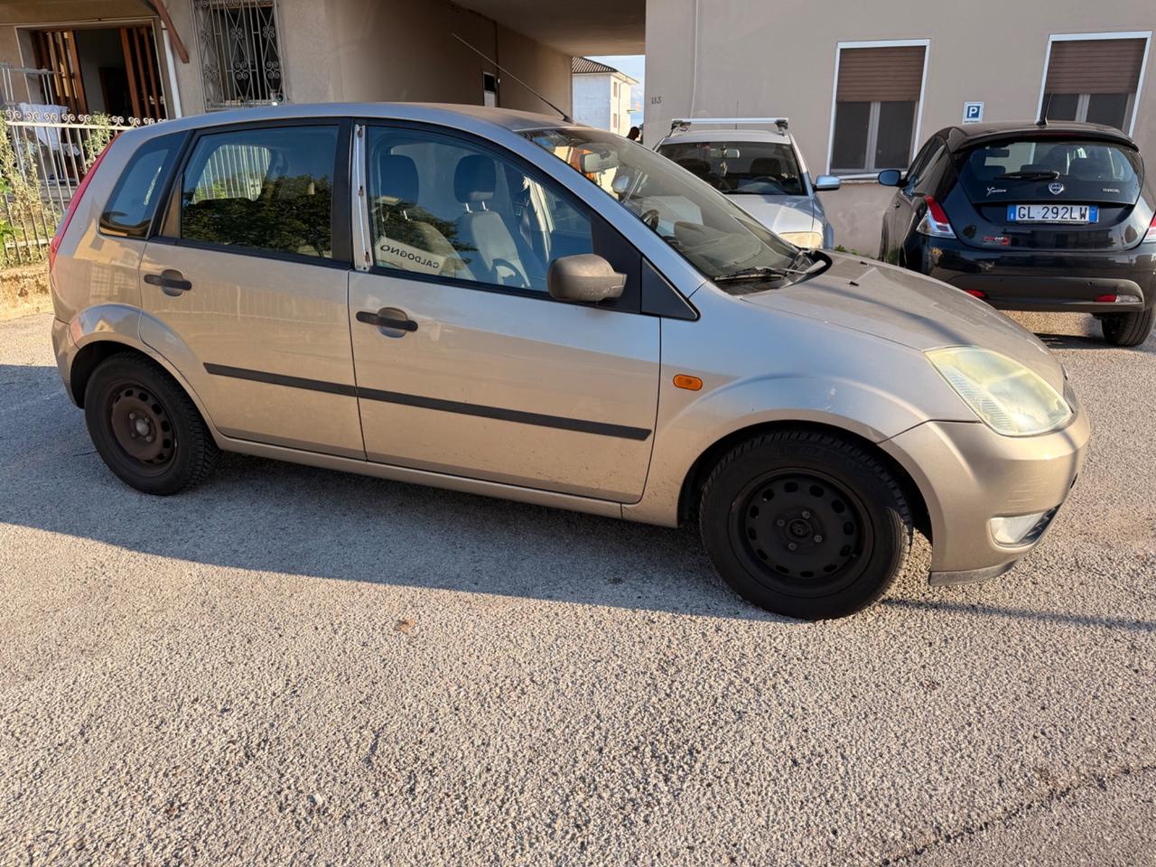Ford Fiesta 1.2 16V 5p. Ghia