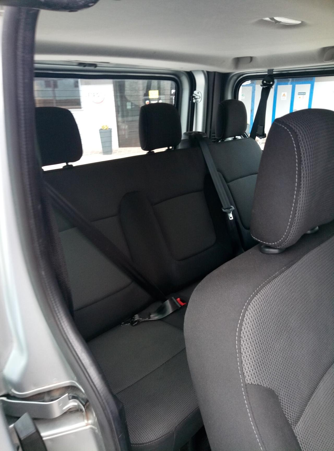 Renault Trafic T27 2.0 dCi 145CV PC-TN Zen Energy 9 POSTI