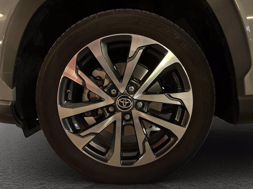 TOYOTA Corolla Cross 2.0h Trend awd-i 197cv e-cvt del 2023