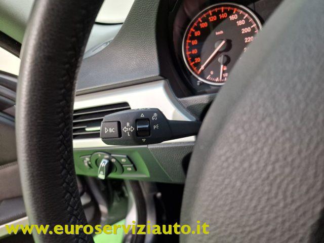 BMW 320 i cat Touring Attiva