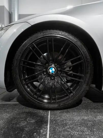 BMW Serie 3 Coupé E92 320d Attiva – Eleganza e Sportività