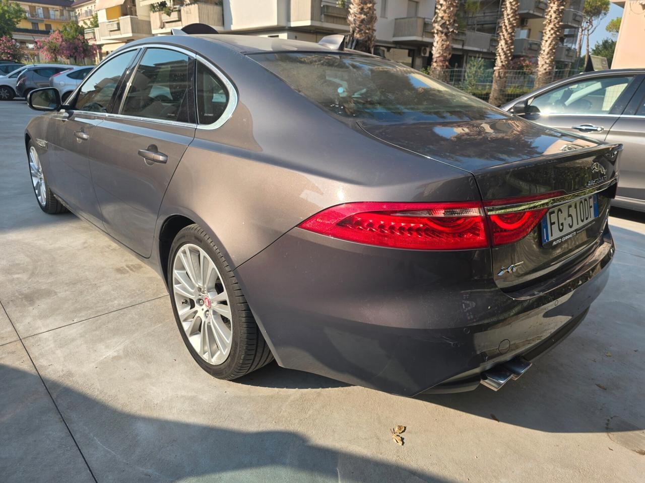 Jaguar XF 2016 180cv perfetta 124.000km