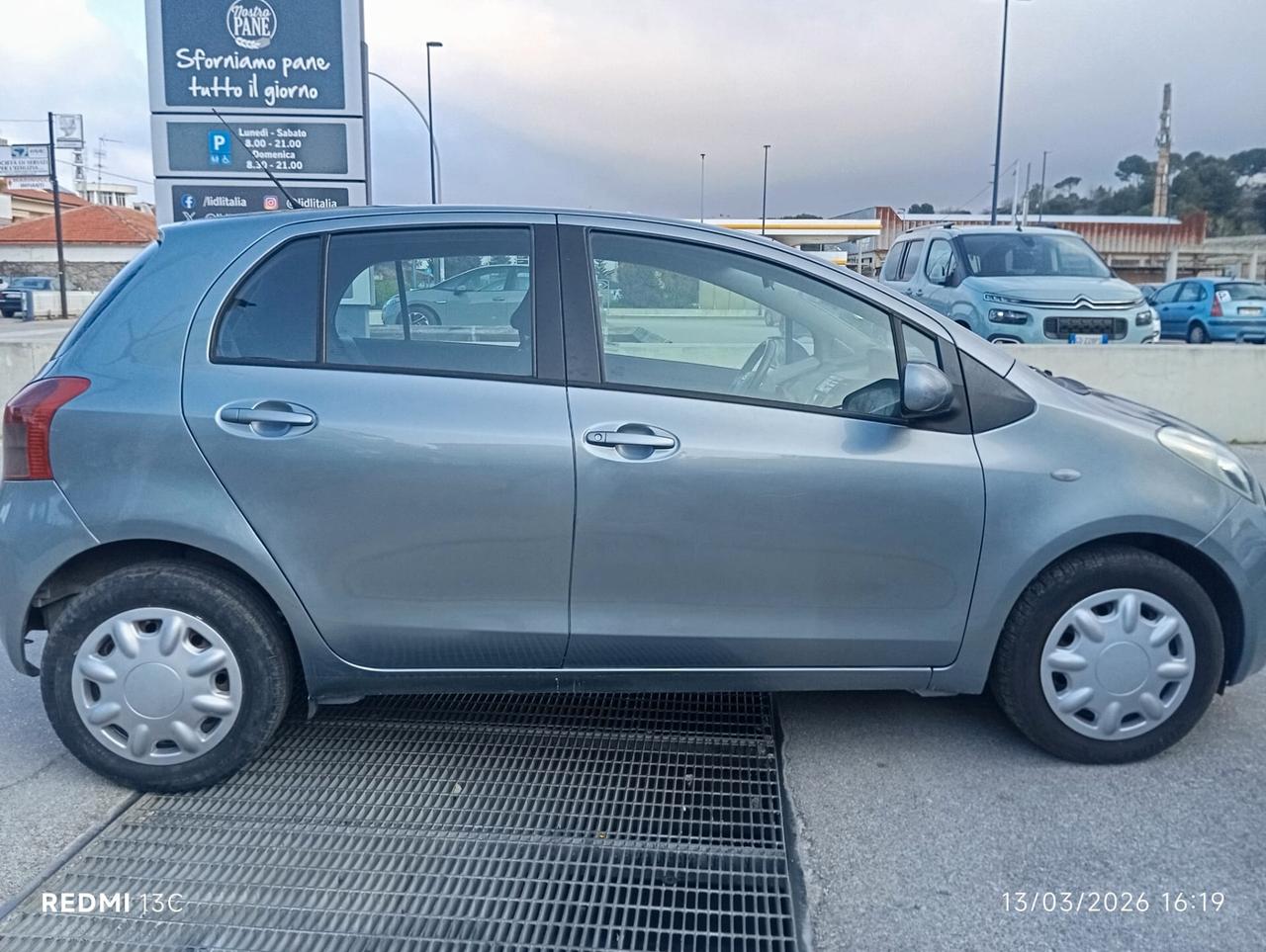 Toyota Yaris 1.3 5 porte Navi