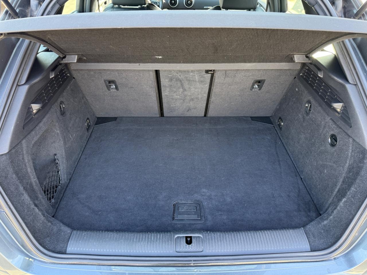 Audi A3 SPB 2.0 TDI S tronic S Line virtual