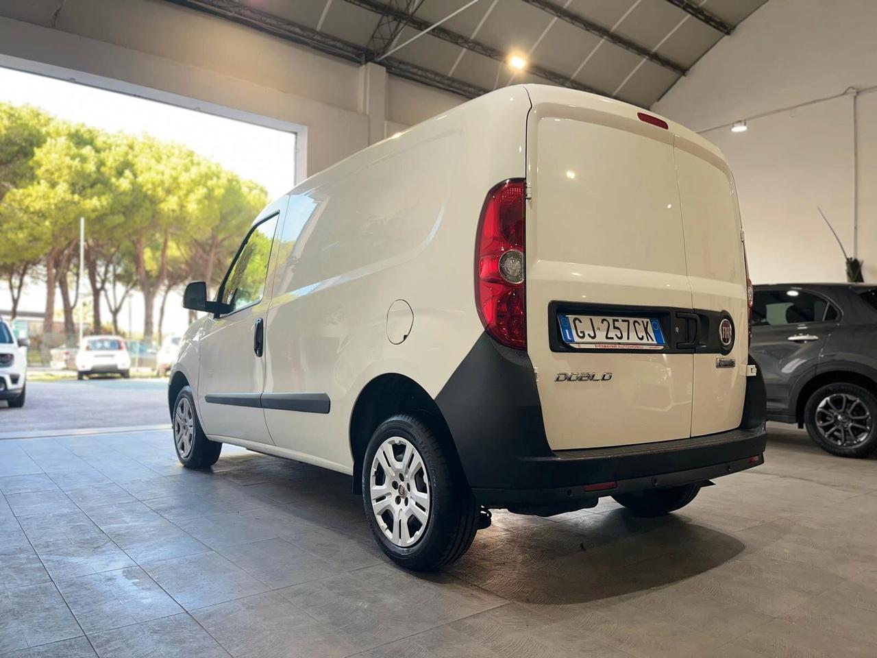 Fiat Doblo DOBLò 1.6 MJT 105 CV 3 POSTI LOUNGE 2022 *UNICOPRO* *52MILAKM*