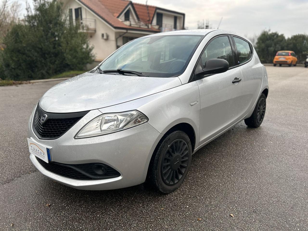 Lancia Ypsilon 1.2 LPG Elefantino Blu