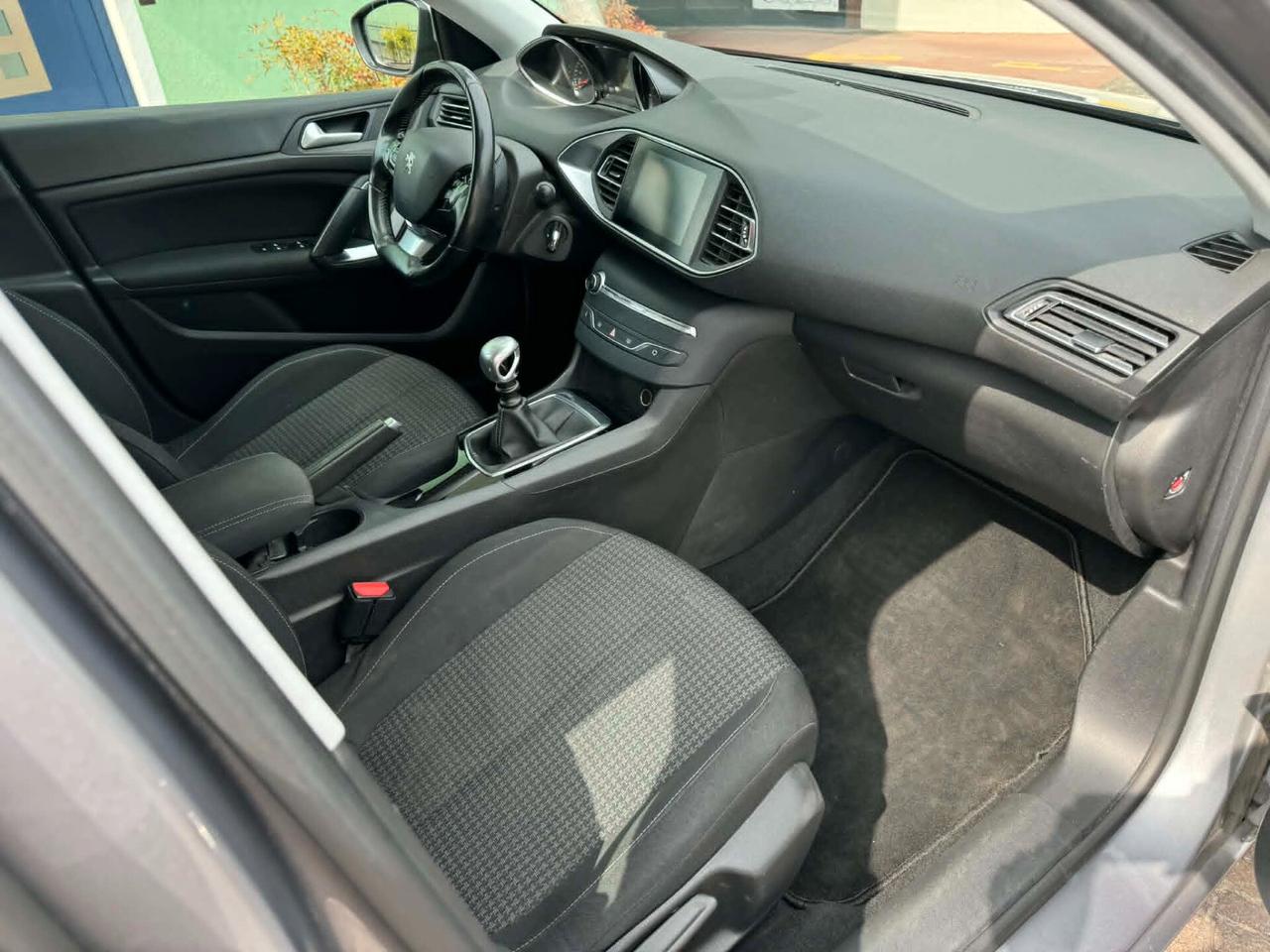 Peugeot 308 BlueHDi 130 S&S SW Active