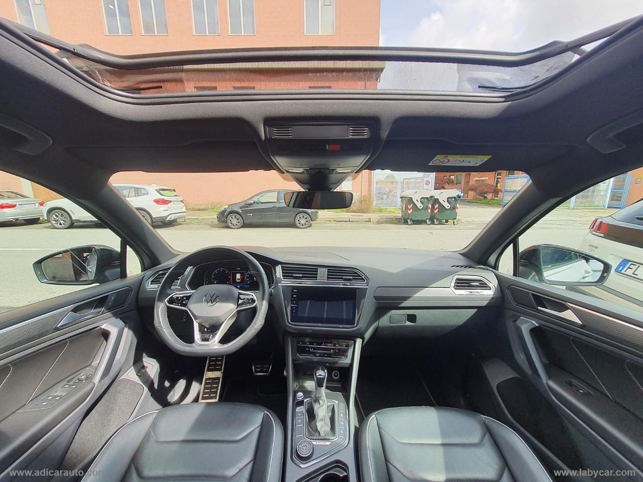 VOLKSWAGEN Tiguan 2.0 TDI 200CV SCR DSG 4MOT. R-Line