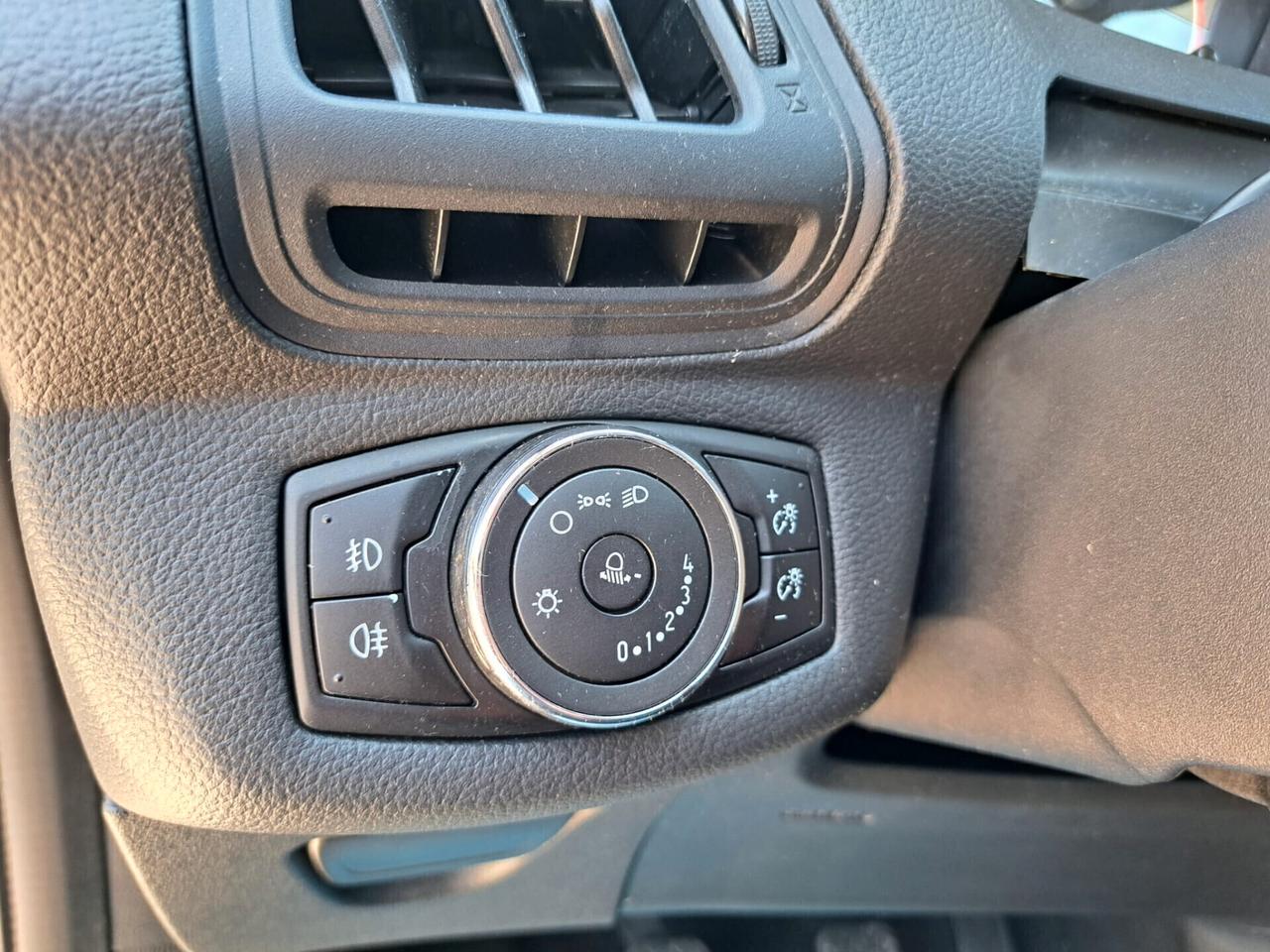 Ford B-Max 1.5 TDCi 75 CV / OK NEOPATENTATI