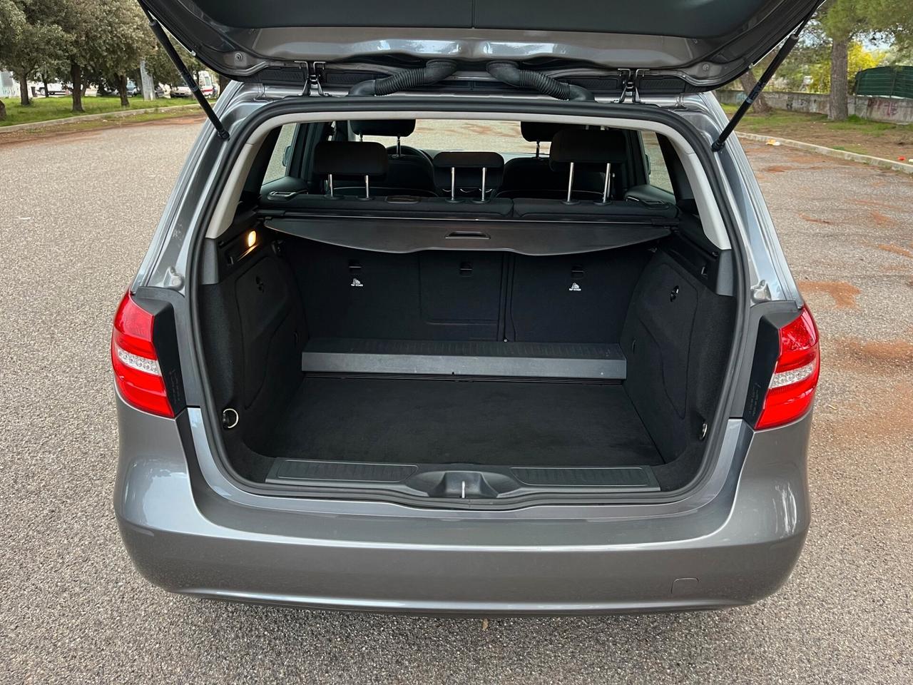 Mercedes-benz B 180 CDI BlueEFFICIENCY Executive