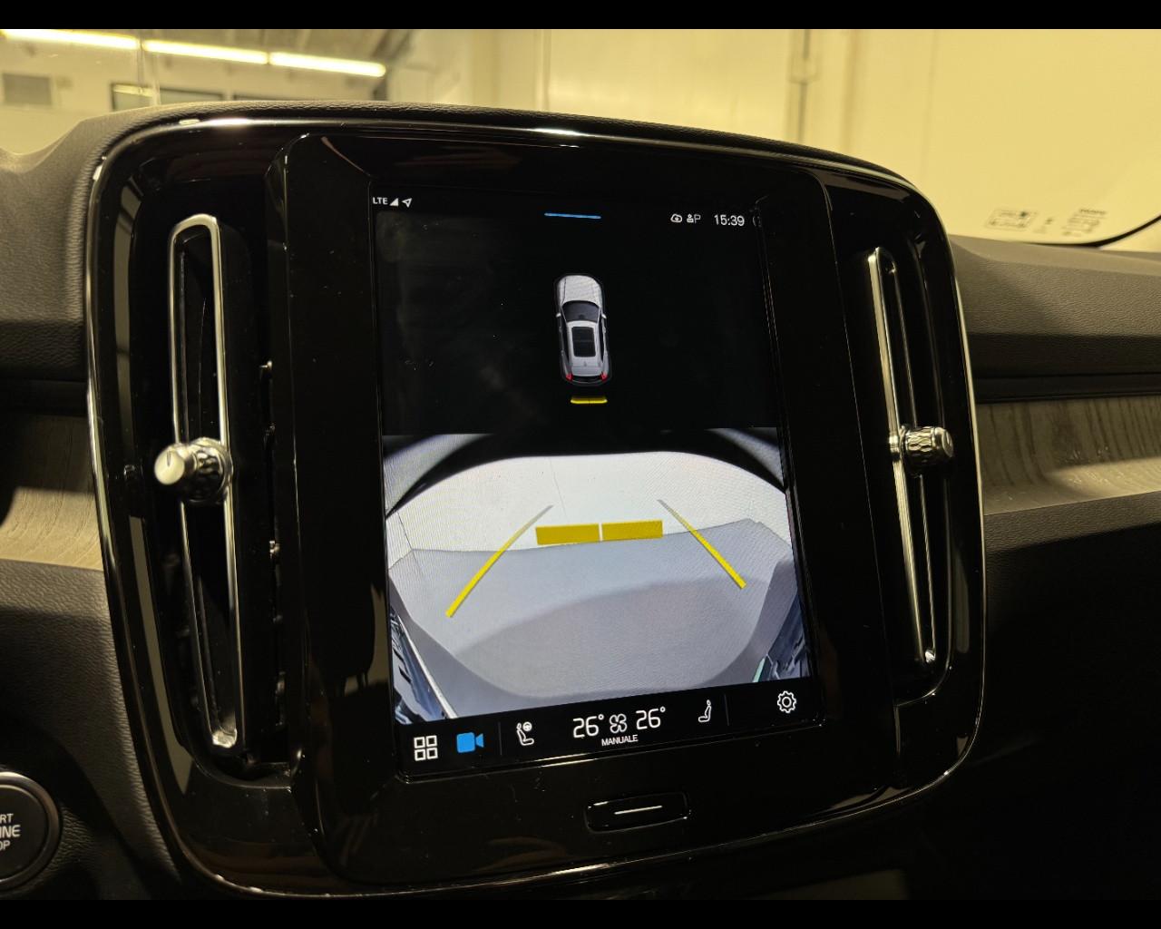 VOLVO XC40 CORE B3 AUTO