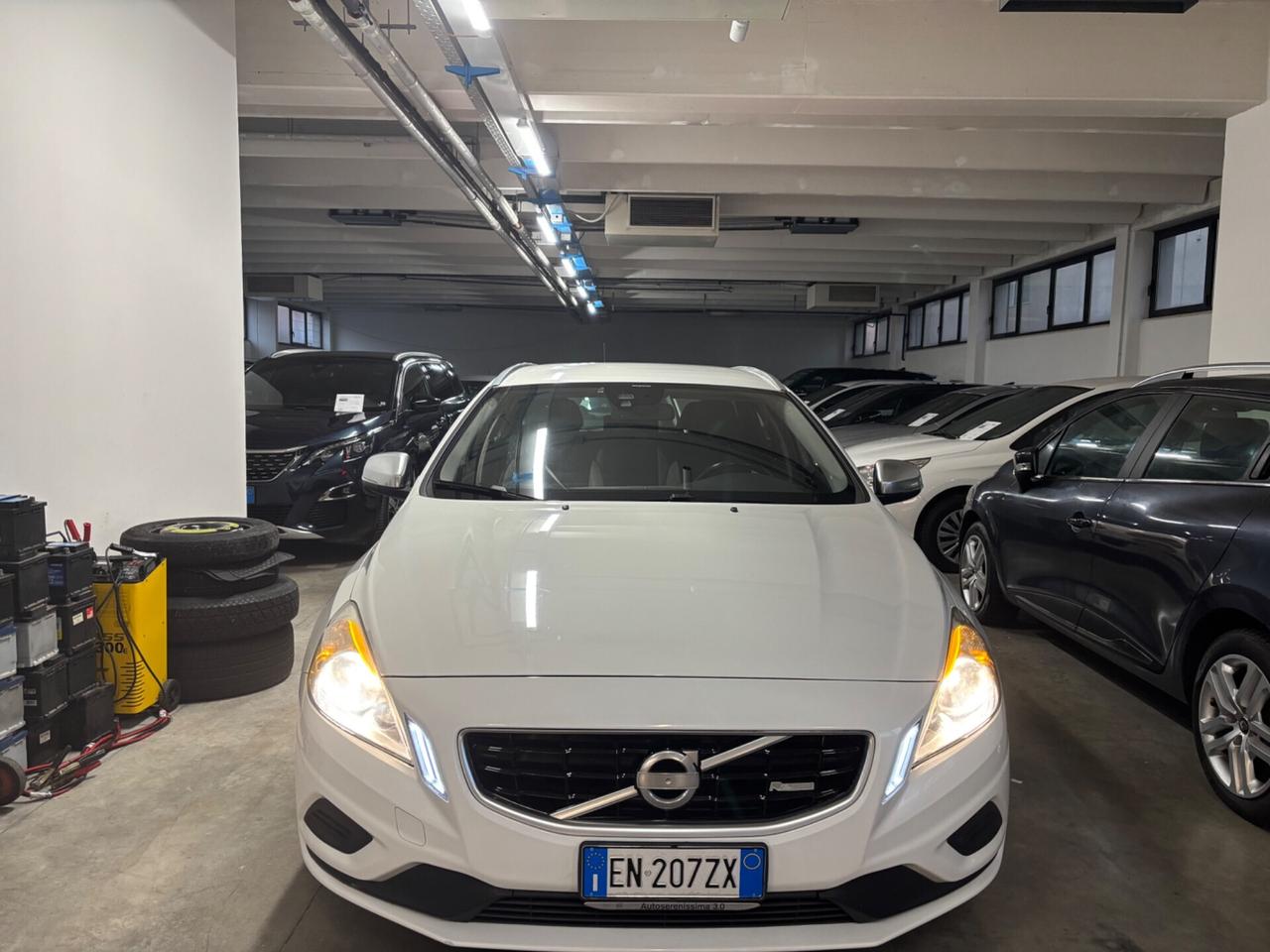 Volvo V60 D2 1.6 AUTOMATIC Summum GANCIO TRAINO