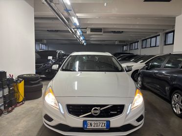 Volvo V60 D2 1.6 AUTOMATIC Summum GANCIO TRAINO