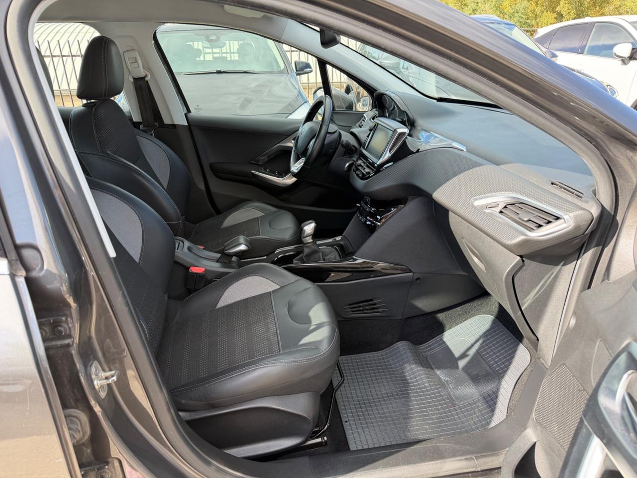 PEUGEOT 2008 1.6 BlueHDI 100 ALLURE/110.000KM