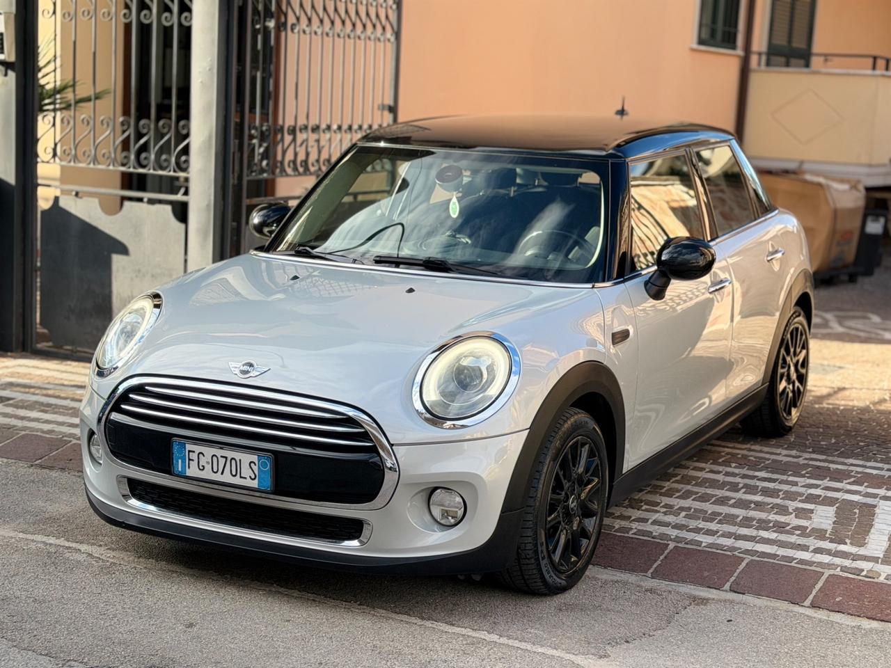 Mini 1.5 Cooper D 5 porte