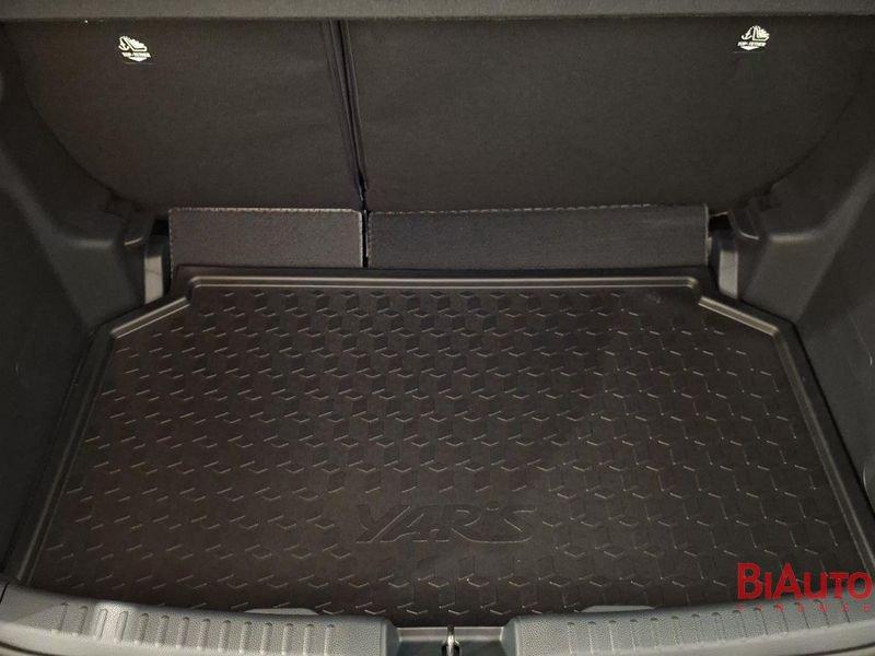 Toyota Yaris Yaris 1.5h 115 Icon