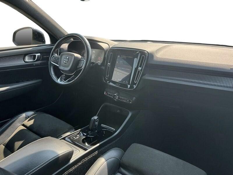 Volvo XC40 D3 150 CV Automatica NAVI TETTO LED R-design