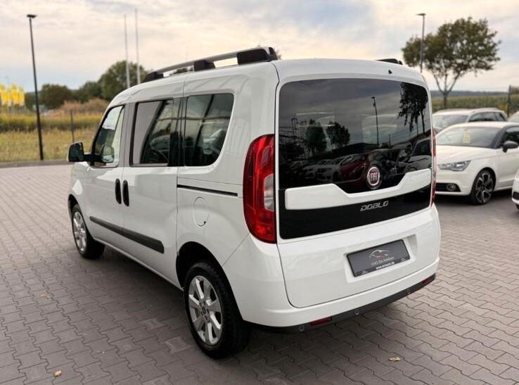 Fiat Doblò 1.4 T-Jet 16V Lounge AUTOVETTURA