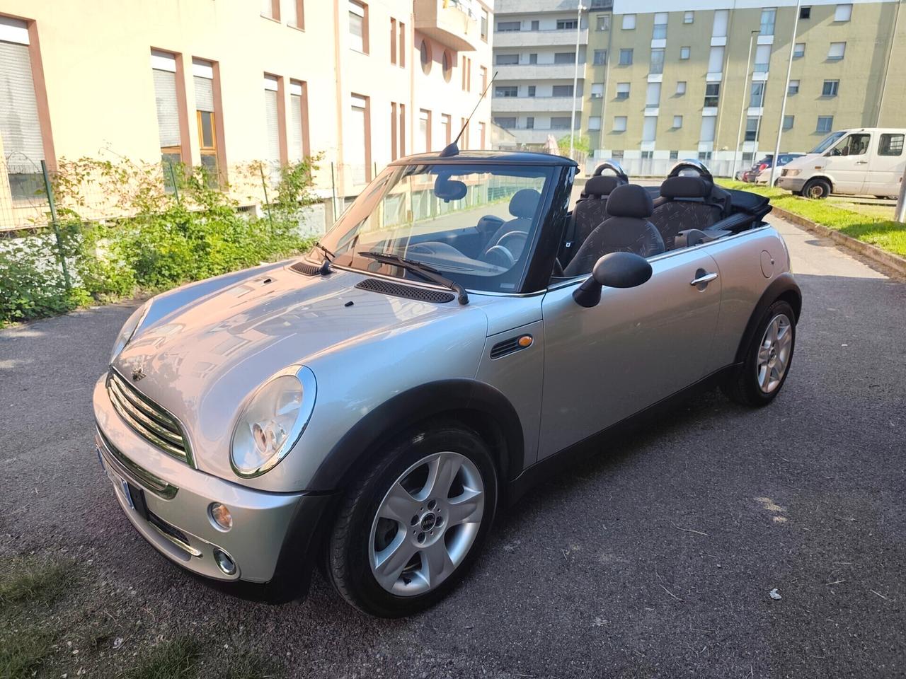 Mini One 1.6 benzina euro 4 Cabrio neopatentati
