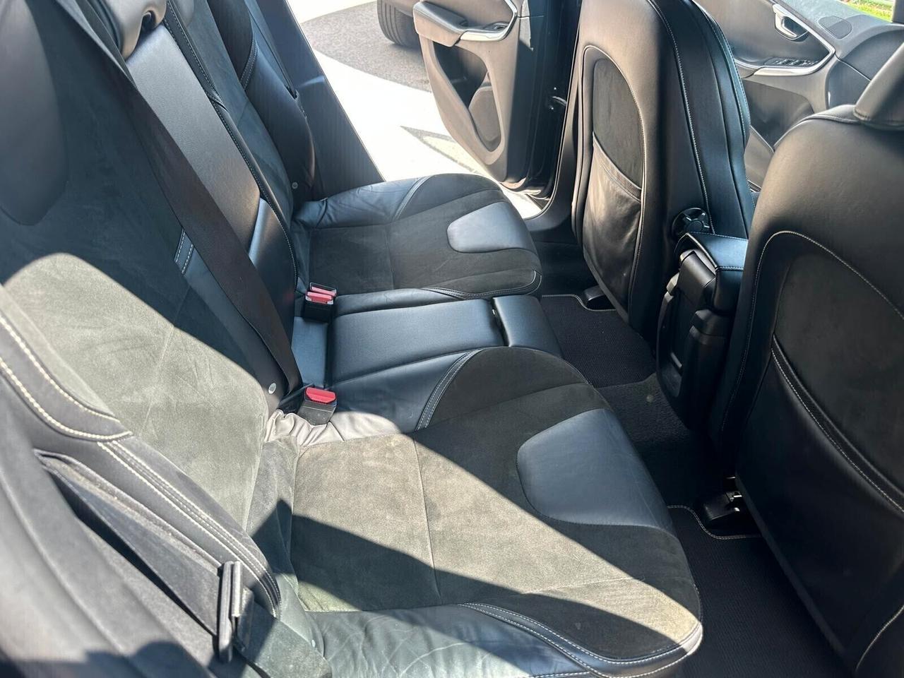 Volvo V40 D2 1.6 Powershift SUMMUM NEOPATENTATI AUTOMATICA