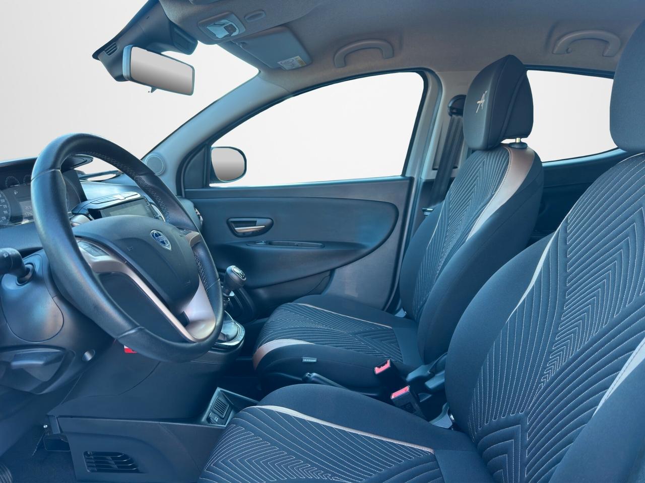 Lancia Ypsilon 1.0 FireFly 5 porte S&S Hybrid Alberta Ferretti