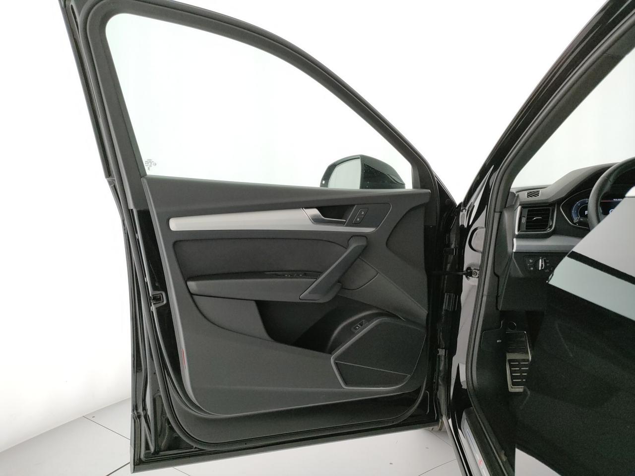 Audi Q5 40 2.0 tdi mhev 12v quattro s-tronic