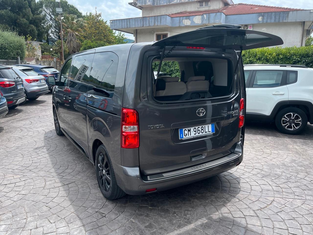 Toyota Proace Proace Verso 2.0D 180 CV L1 D Black Edition