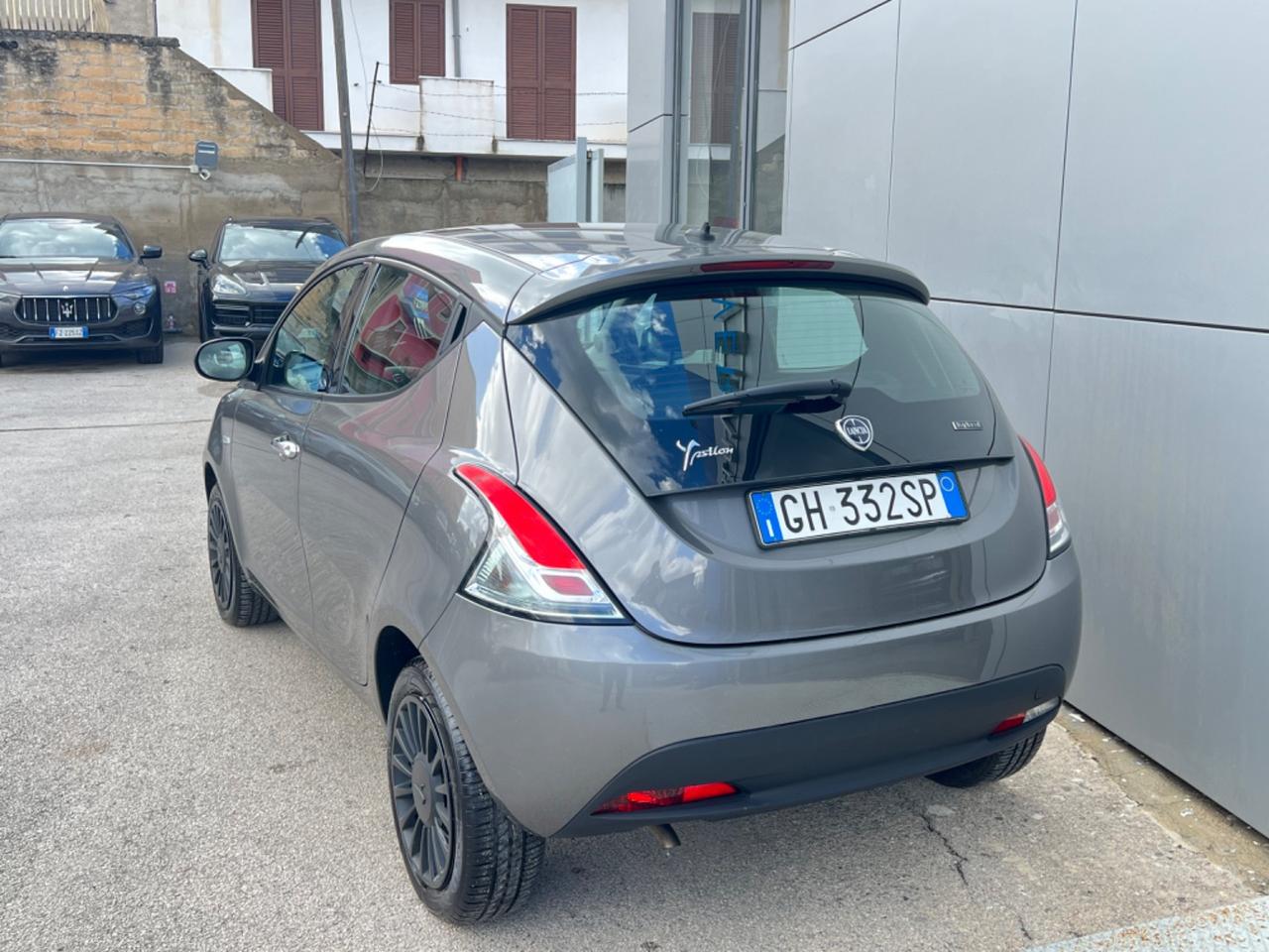 Lancia Ypsilon 1.0 Hybrid 70cv - anticipo €900 - proposta finanziamento