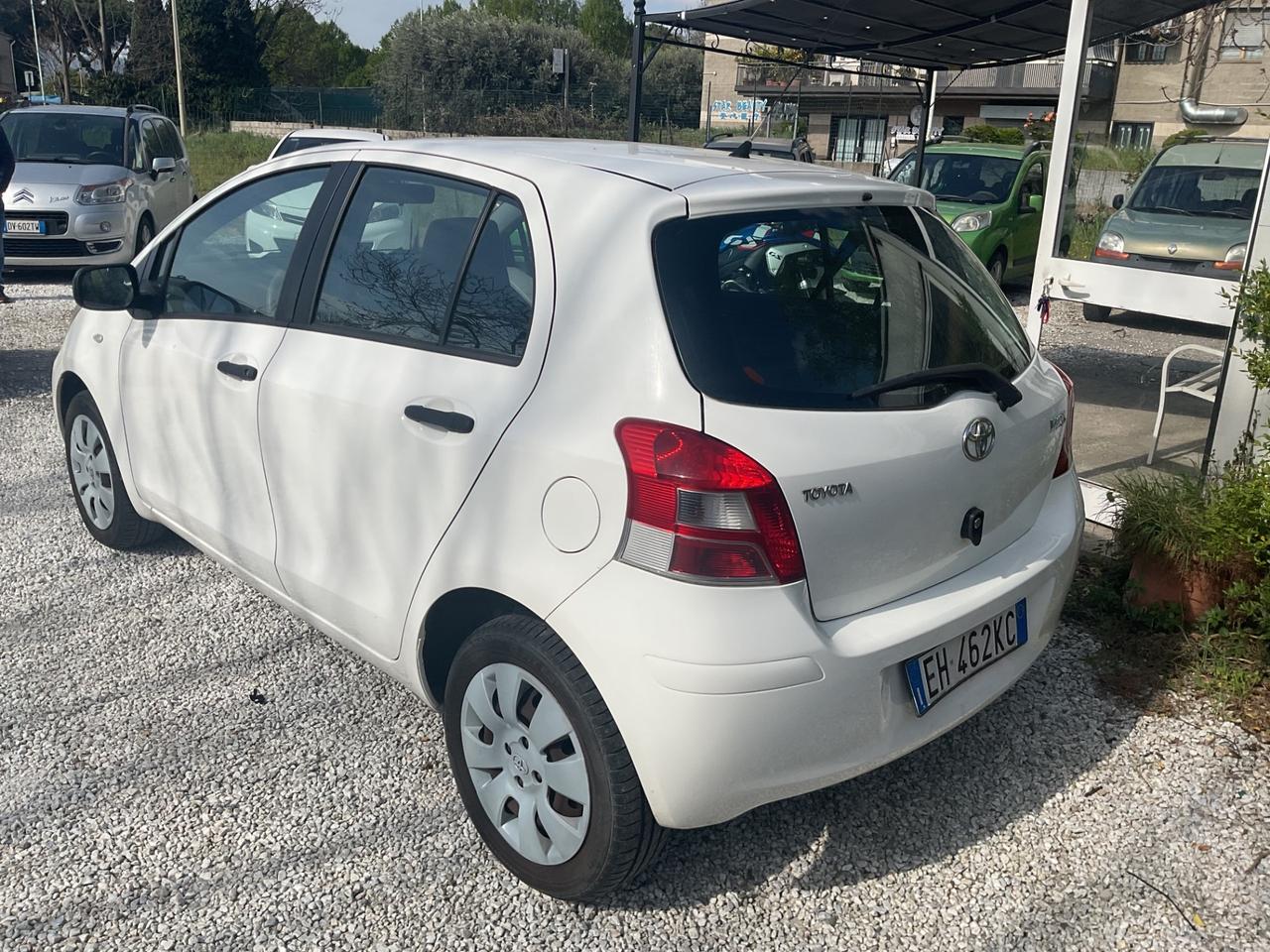 Toyota Yaris 1.0 5 porte