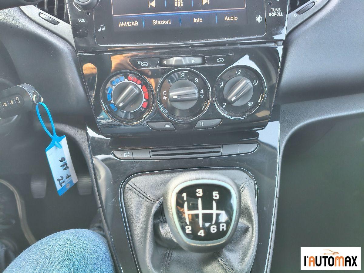 LANCIA - Ypsilon - 1.0 FireFly 5p. S&S Hybrid Oro