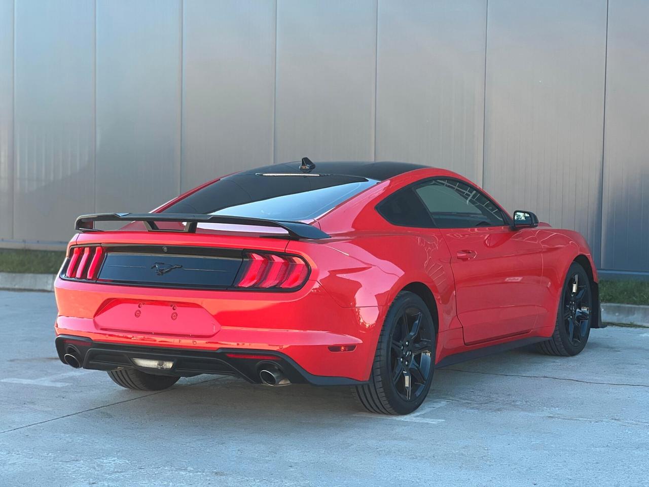 Ford Mustang Fastback 2.3 EcoBoost aut. Shelby GT500 Look