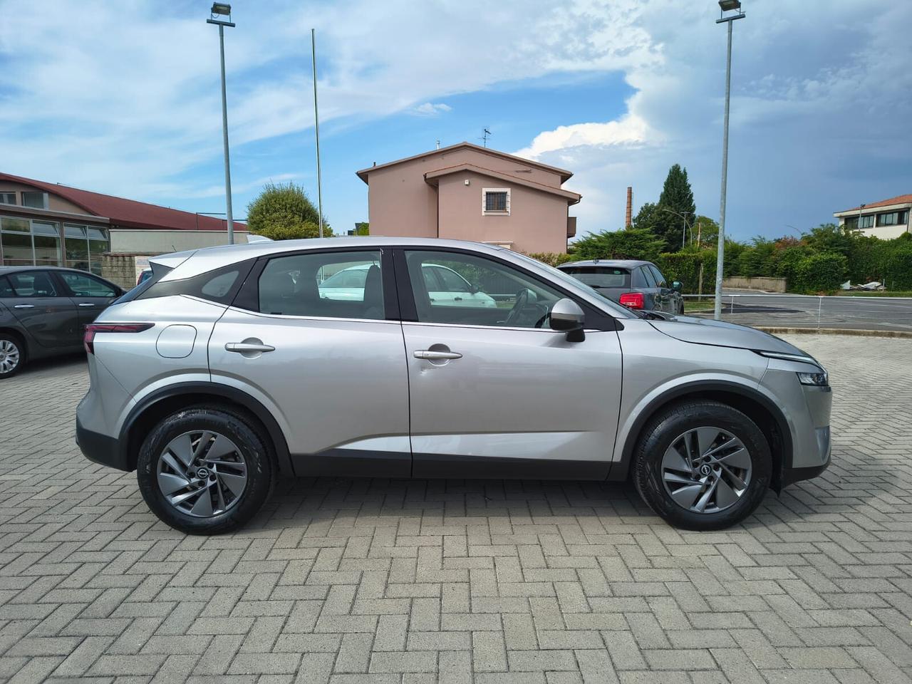Nissan Qashqai 1.3 MHEV MILD/HYBRID-CAMBIO AUTOMATICO-158CV