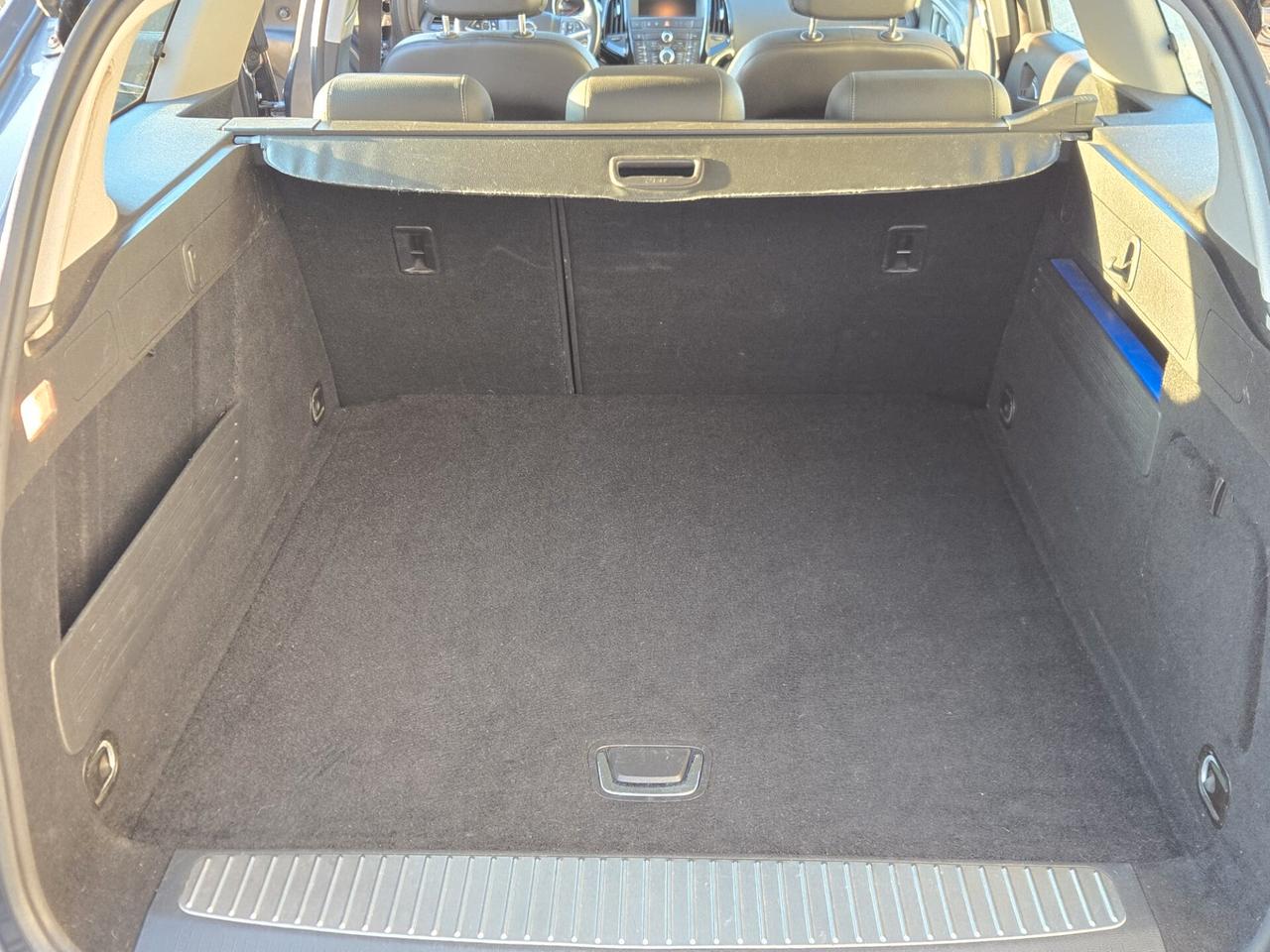 Opel Astra 1.4 Turbo Sports Tourer GPL Cosmo