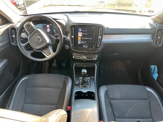 Volvo XC40 D3 AWD R-design