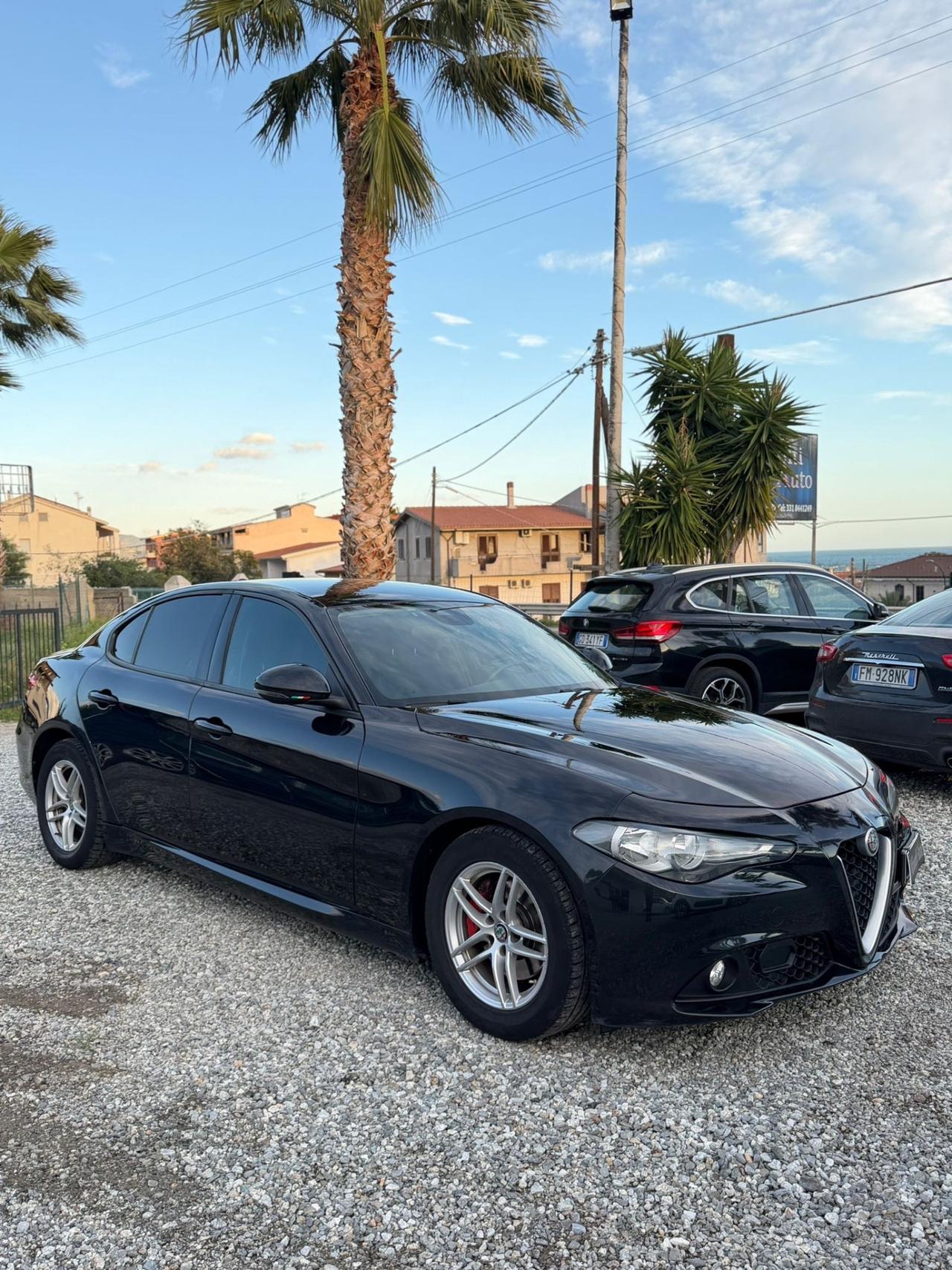 Alfa Romeo Giulia 2.2 Turbodiesel 150 CV Business Launch Edition
