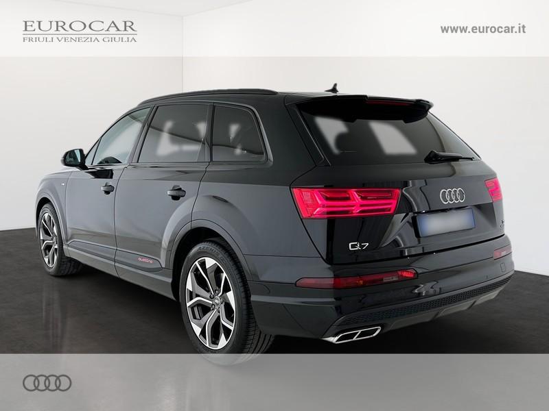 Audi Q7 3.0 tdi business plus quattro tiptronic