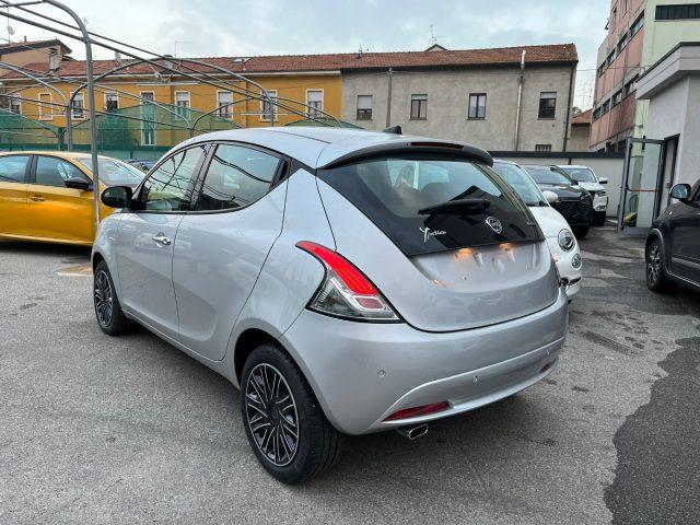 LANCIA Ypsilon 1.0 FireFly 5 porte S&S Hybrid Ecochic Gold