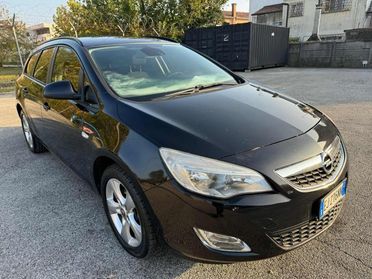 OPEL Astra 1.7CDTI senza nessun lavoro da fare Bellissima