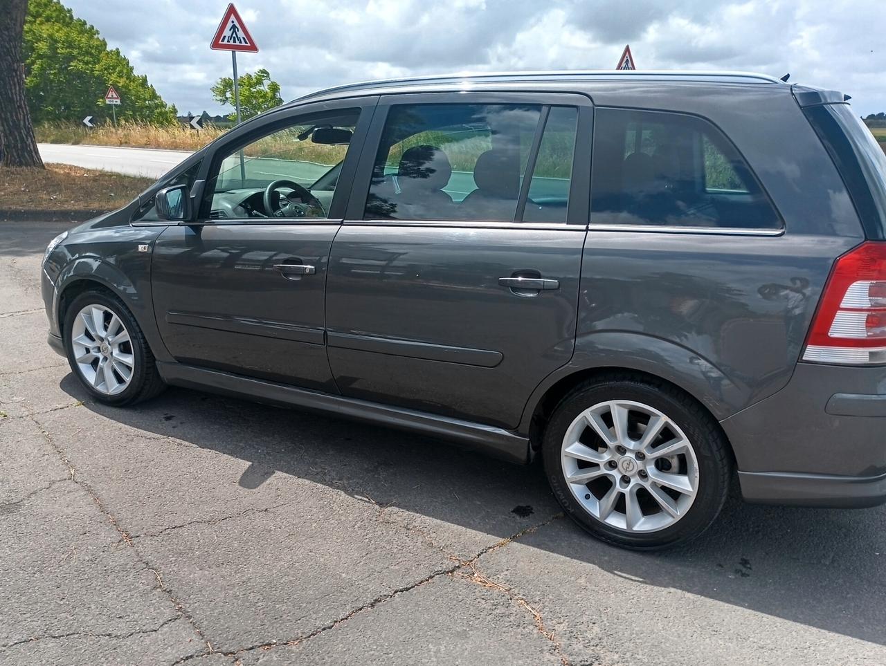 Opel Zafira 1.8 16V GPL-TECH Edition 7 POSTI