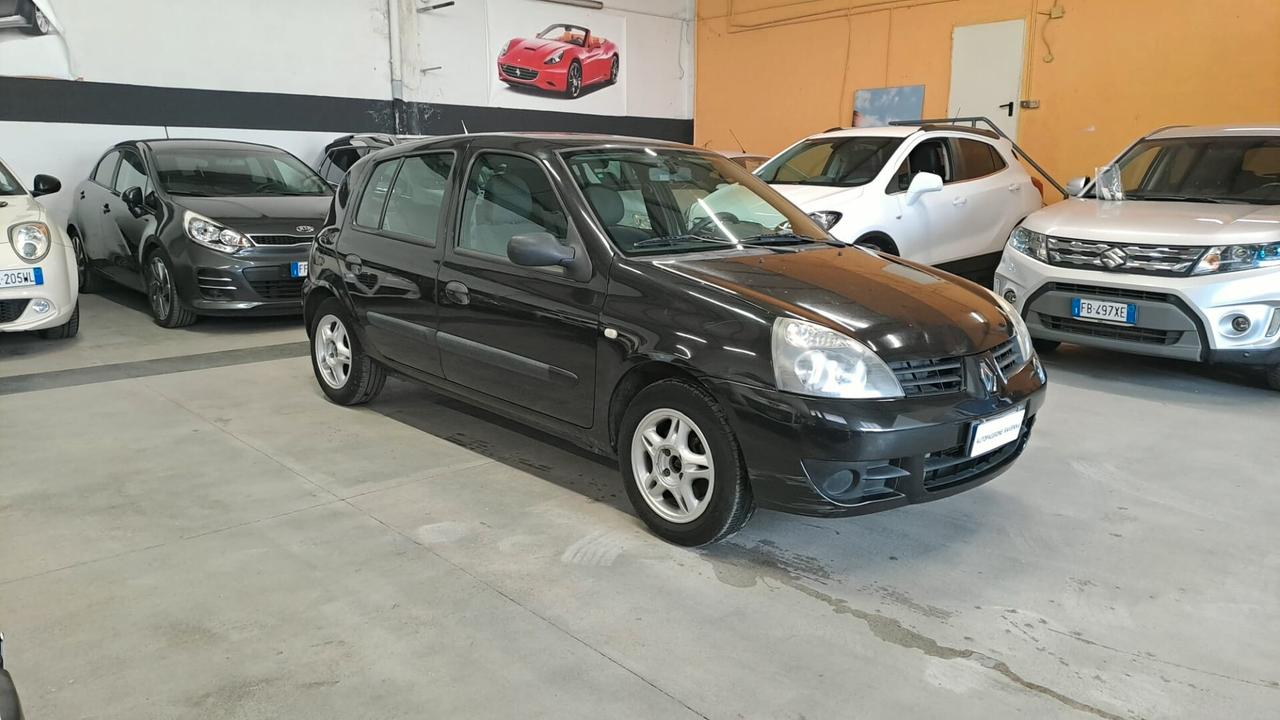 Renault Clio Storia 1.2 5 porte GPL Confort