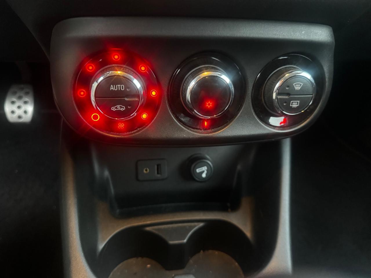 Opel Corsa 1.3 CDTI ecoFLEX S&S b-Color 2015