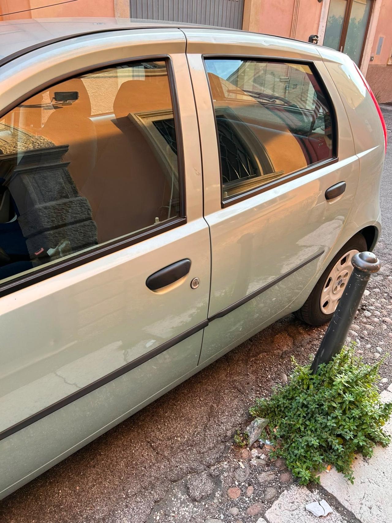 Fiat Punto 1.2i cat 5 porte EL unico proprietario